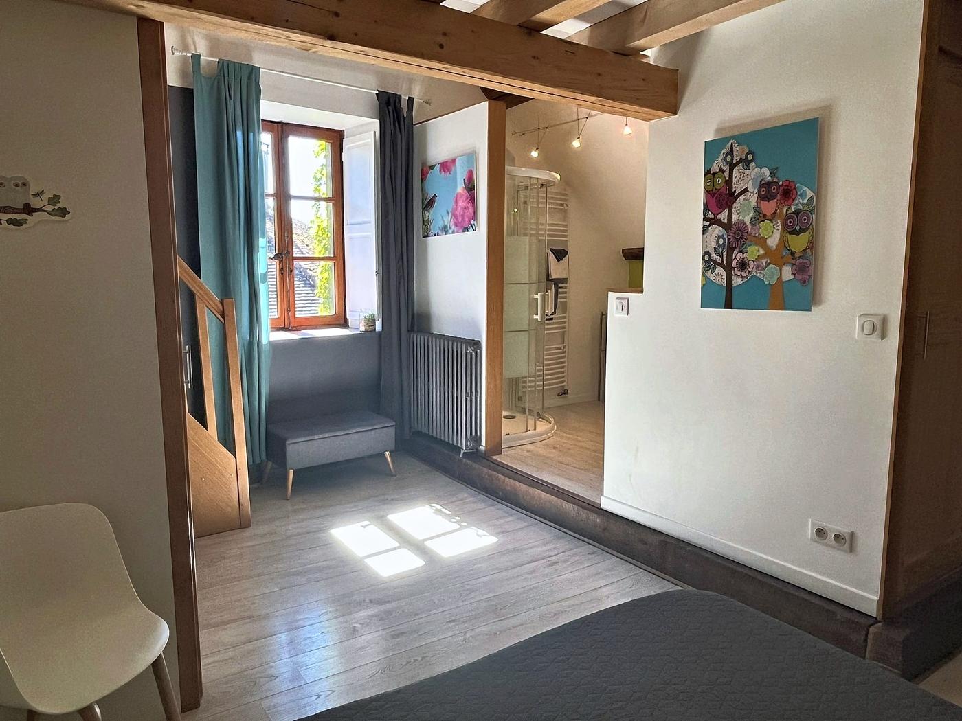 Les Terrasses suite: the glazed corridor linking its rooms