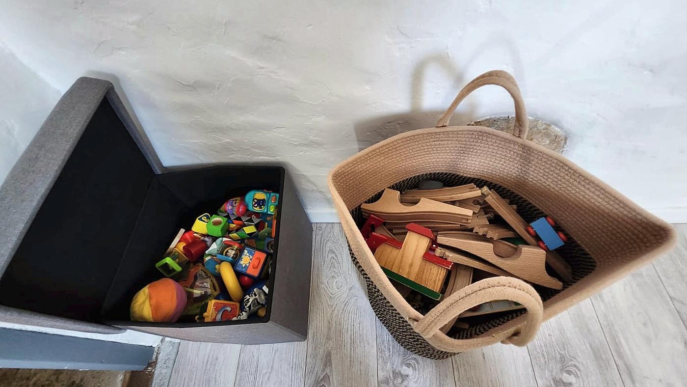 The toy chest and the wooden train set in Les Terrasses