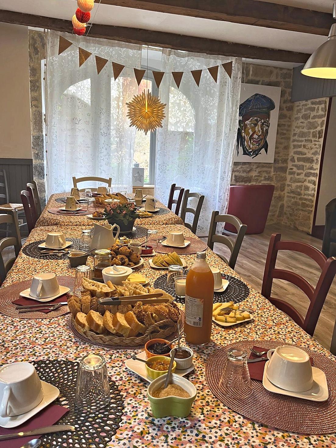 The breakfast room, in the former shop